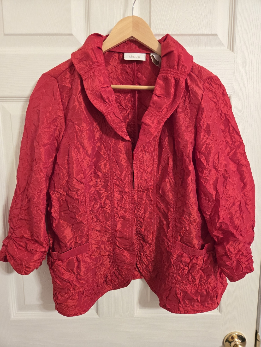 Chico's Red Crinkle Open Front Short Jacket Size 2